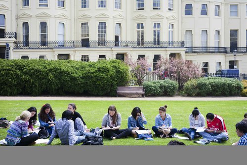 مدرسة اللغة الإنجليزية برايتون ، إنجلترا ، Oxford ...