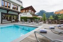 Hotel 4****, Alpine French School, Morzine (Alps)