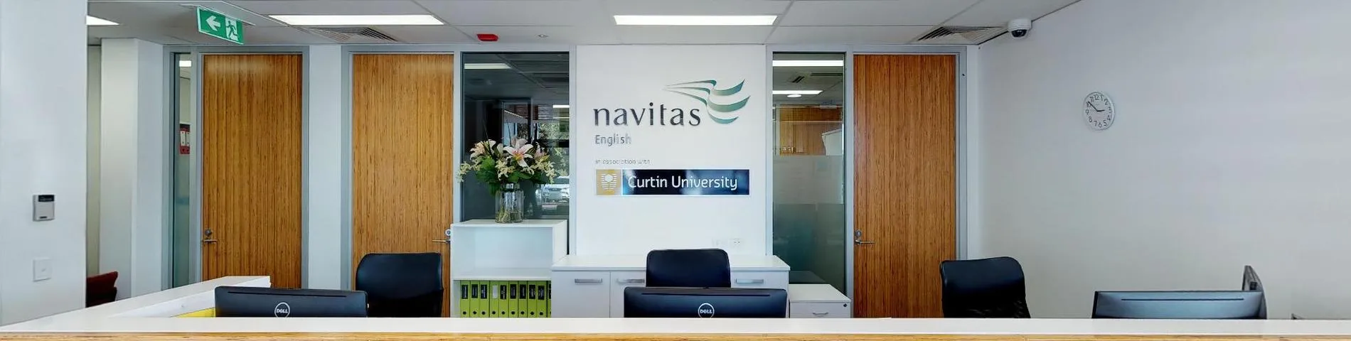 Imatge 1 de l'escola Navitas English