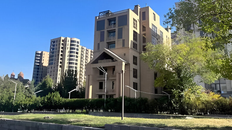 Edificio scolastico a Yerevan 