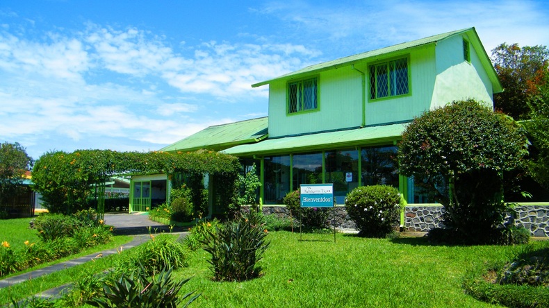 Academia Tica skolebygning