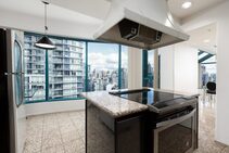 Downtown Residence - Matalasesonki, VGC International College, Vancouver