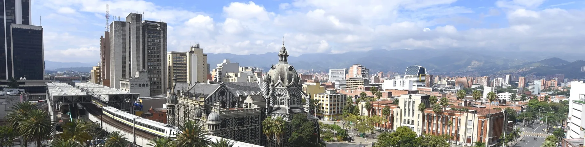 Medellín - Standardowy