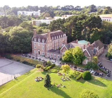 Anglo, Эксетер