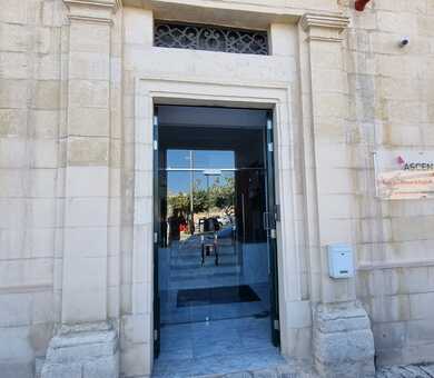 Ascencia, Floriana