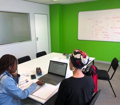 Avenue English, Cape Town