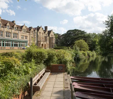 Bucksmore English Language Summer School St Hilda’s College, Oxford Bucksmore English Language Summer School St Hilda’s College, Oxford