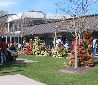 Christchurch College of English, كرايستشيرش