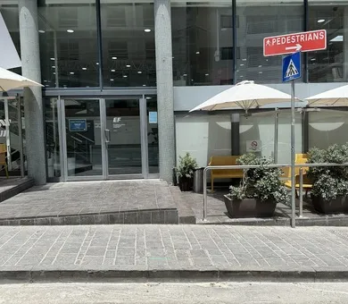EF International Language Center, سانت جوليانز