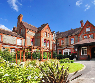 Emerald Cultural Institute Junior Centre - St George's School, Ascot