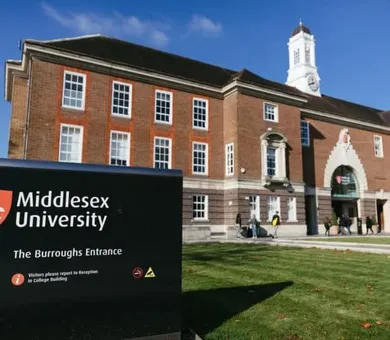 English Path Young Learners Centre - Middlesex, Londen English Path Young Learners Centre - Middlesex, Londen