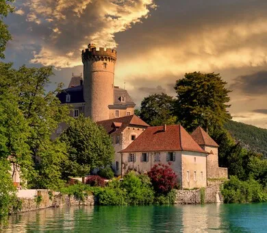 Influent, Annecy Influent, Annecy