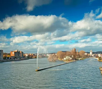 Influent, Liège Influent, Liège