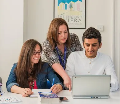 Kaplan International Languages - Westwood, 로스 앤젤레스 Kaplan International Languages - Westwood, 로스 앤젤레스