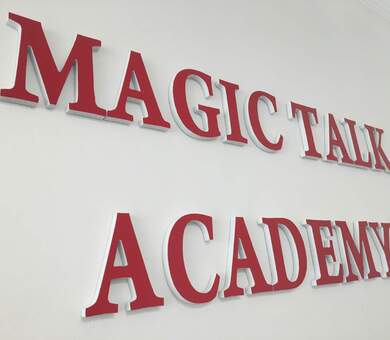 Magic Talk Academy, Estambul