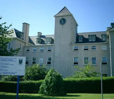 PLUS Junior Centre, Dublín