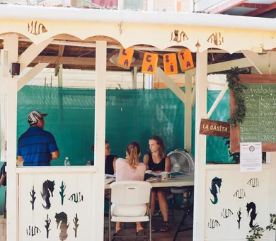 Spanish by the Sea, بوكاس ديل تورو