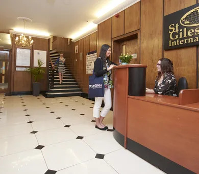 St Giles International - Central, Londyn