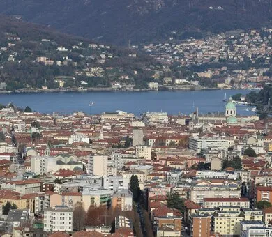 Study & Live in your Teacher's Home, Como