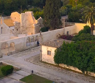 The Italian Academy, 시라쿠사(시칠리아)