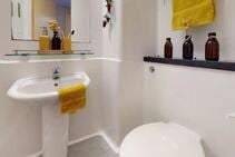 Примеры фотографий данной категории проживания предоставлены Bayswater