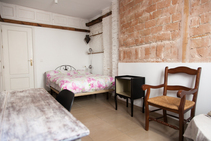 Example image of this accommodation category provided by Escuela Delengua