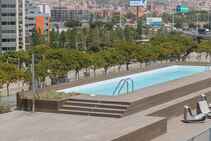 레지던스 시오르 디아고날 베소스 바르셀로나, Idiomas Plus, 바르셀로나