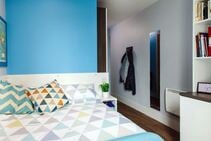 Lansdowne Point, Kaplan International Languages 30+, Борнмут