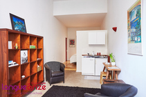 Example image of this accommodation category provided by Langue Onze