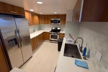 Dormitory Under 18 , Mentor Language Institute Westwood, Los Angeles