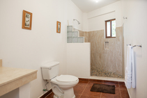 林科纳达冲浪屋 - 拉巴尔卡（Rinconada Surf Houses - La Barca）, OdaMar Language School, 普陀埃斯孔迪多港