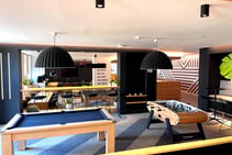 성, Oxford International Education, 옥스퍼드
