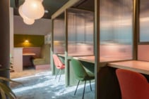 IQ London City, St Giles International - Central, Londres