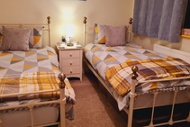 Ennek a szálláskategóriának a példa fotóját a Westbourne Academy  biztosította