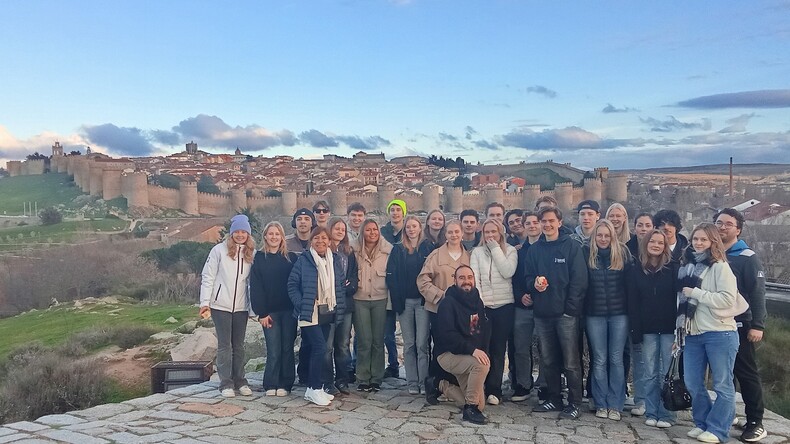 رحلة  نهارية إلى أفيلا