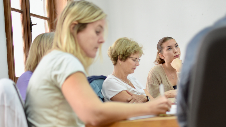 الطلاب في الفصل