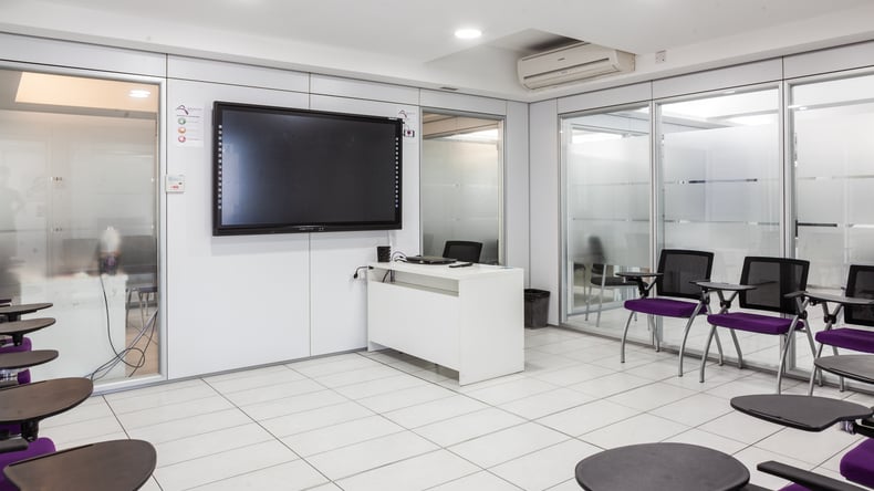 ACE English Malta tanterem