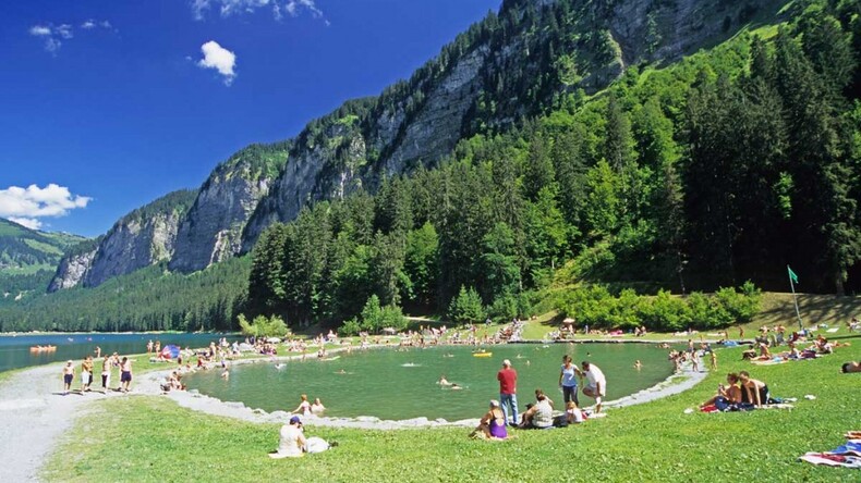 Alpine French School Junior Centre, Morzine (Alpy)
