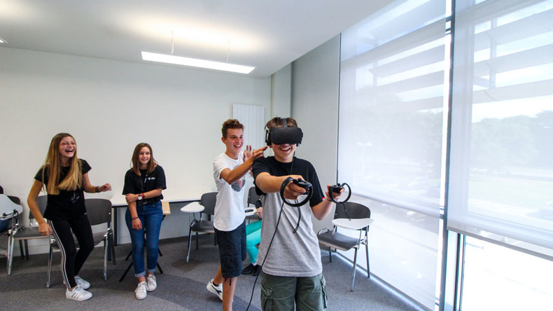 Virtual reality games 