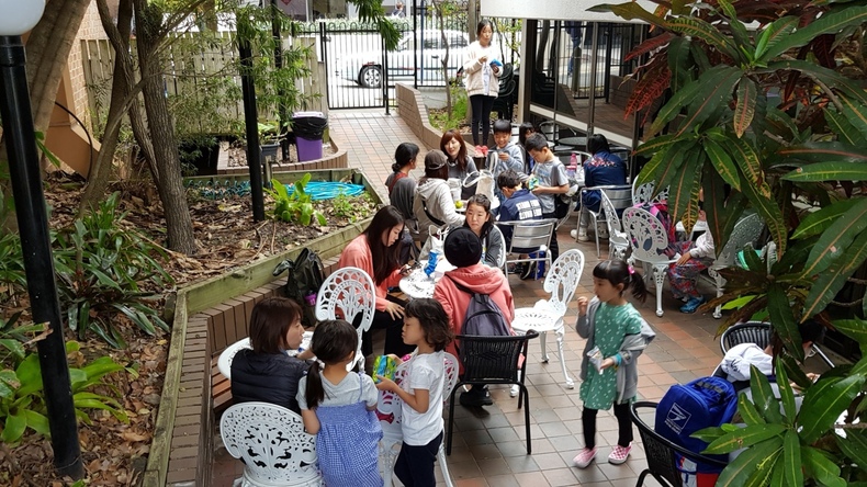 점심 식사 공간 - 열대 우림 컨셉