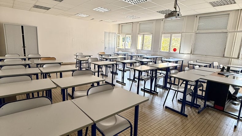 دروس في مخيم بارك إمبريال