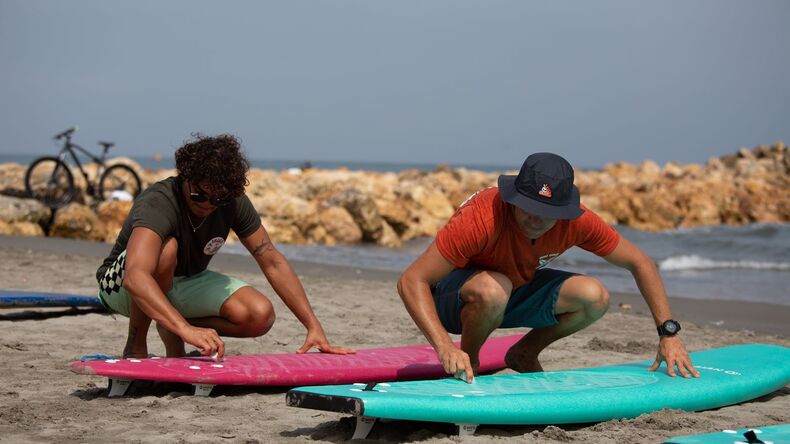 تعلم ركوب الأمواج