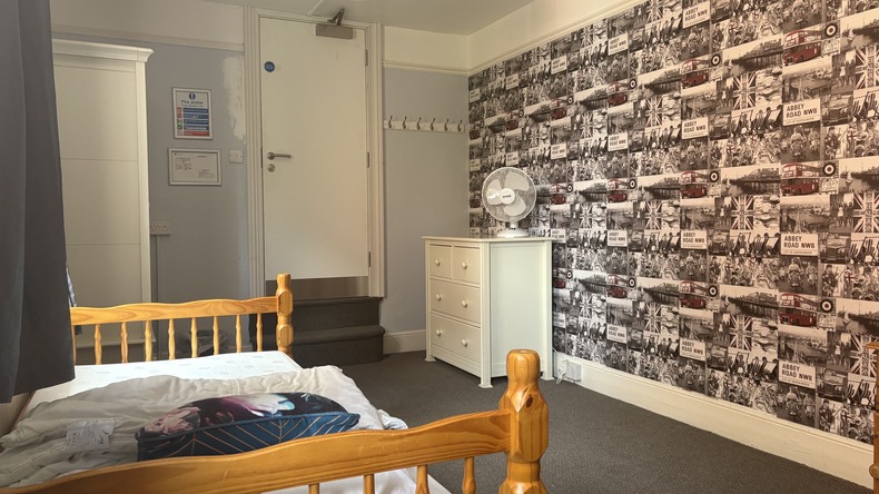 BLS English , Enterre St Edmunds