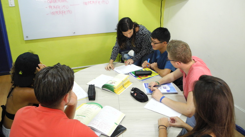 الطلاب في الفصل