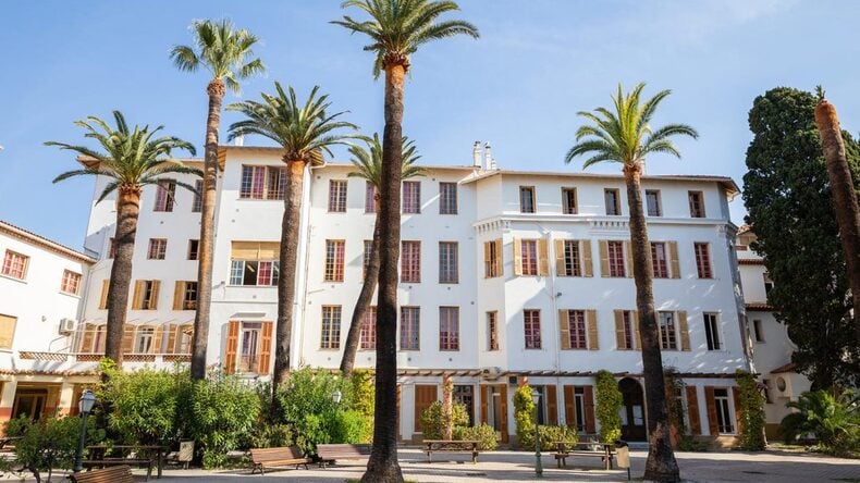 Здание школы