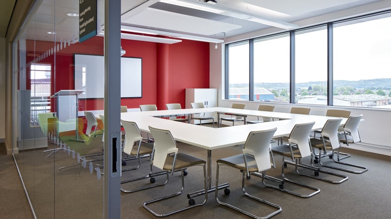 Sala de aula da Academia de Inglês CAVC