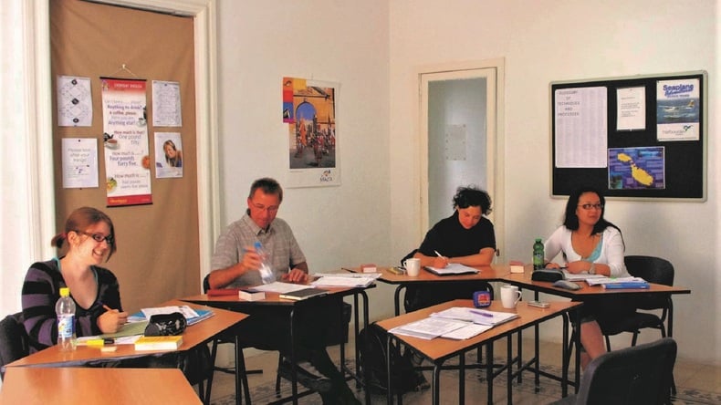 Uczniowie na lekcjach