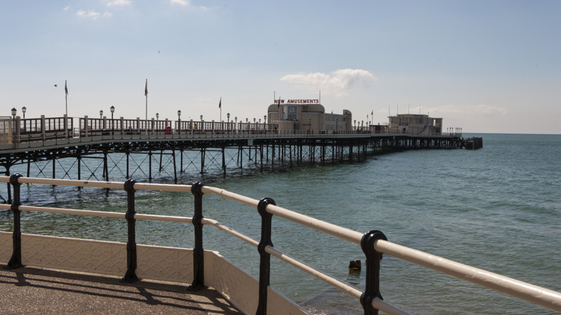  الرصيف البحري