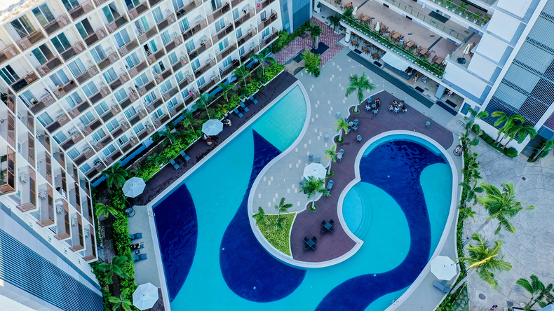 Flyfoto av universitetsområdet