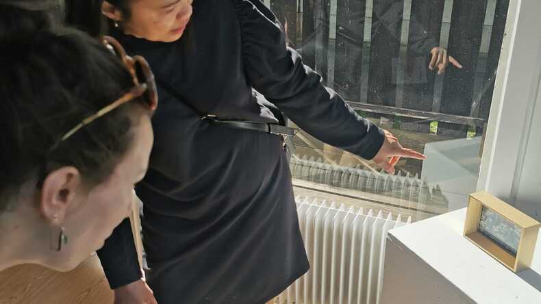 visit of an art expo during class